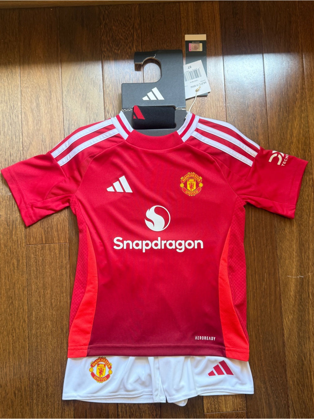 Adidas Kids' Manchester United Home Soccer Jersey, Shorts. Socks Set Size 5 NWT